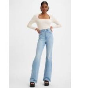 Levi’s 70’s High Flare Light Wash